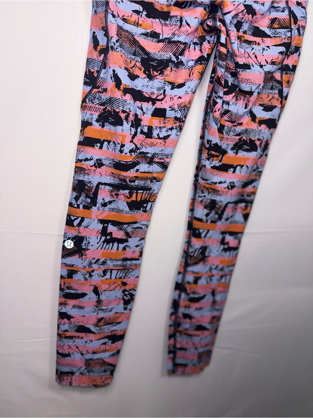 Lululemon Women Vibrant Striped Multi Color Abstact Print Leggings Size 6 - Picture 5 of 14